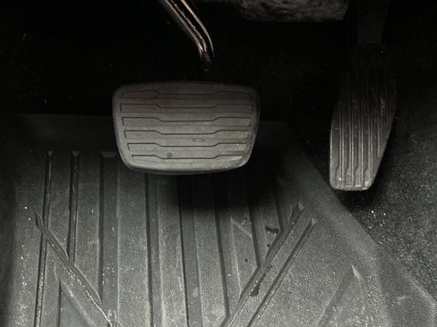 Used 2023 GMC Canyon AT4X w/ Edition 1 image 43