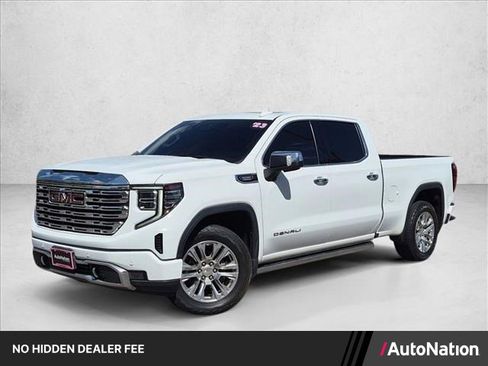 Used 2023 GMC Sierra 1500 Denali w/ Technology Package AWD/4WD image 1