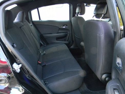 Used 2013 Chrysler 200 Touring w/ S Exterior Appearance Pkg FWD image 18