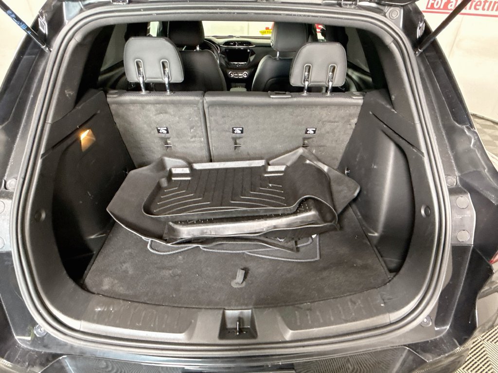 Used 2023 Chevrolet TrailBlazer RS w/ Convenience Package FWD image 28