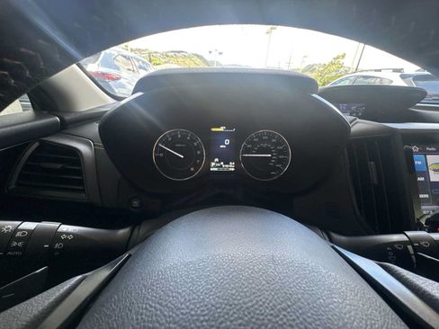 Used 2022 Subaru Crosstrek 2.5i Sport w/ Moonroof Package AWD/4WD image 15