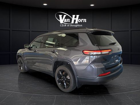 Used 2023 Jeep Grand Cherokee L Laredo AWD/4WD image 5