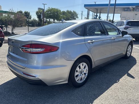Used 2020 Ford Fusion S FWD image 3