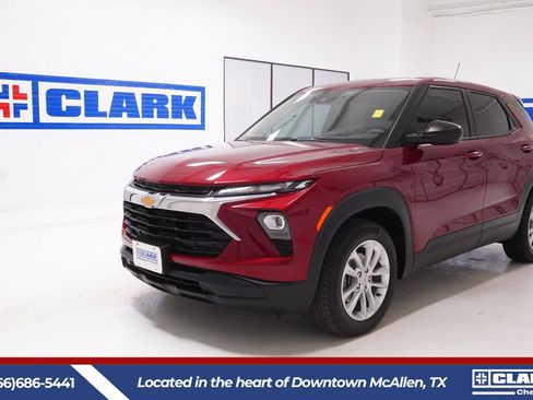 Used 2024 Chevrolet TrailBlazer LS w/ LS Convenience Package FWD image 1
