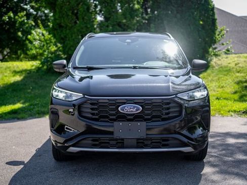 Used 2024 Ford Escape ST-Line AWD/4WD image 2