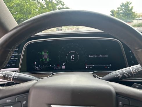 Used 2021 Cadillac Escalade ESV Sport RWD image 19