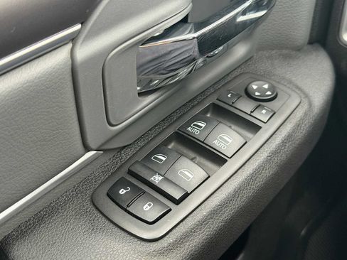 Used 2024 RAM 1500 Classic SLT AWD/4WD image 4