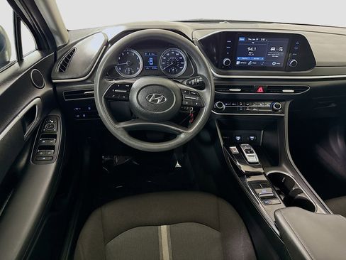 Used 2021 Hyundai Sonata SE w/ Preferred Accessory Package image 17