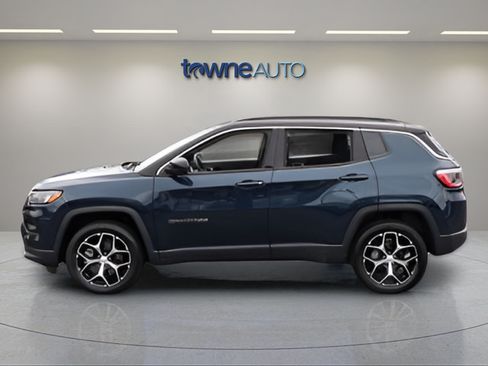 Used 2024 Jeep Compass Limited AWD/4WD image 4