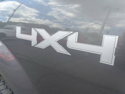 Used 2012 Ford F150 XLT w/ XLT Chrome Pkg AWD/4WD image 10