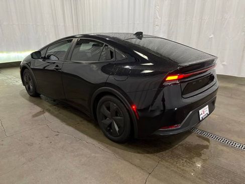 Used 2023 Toyota Prius LE AWD/4WD image 6