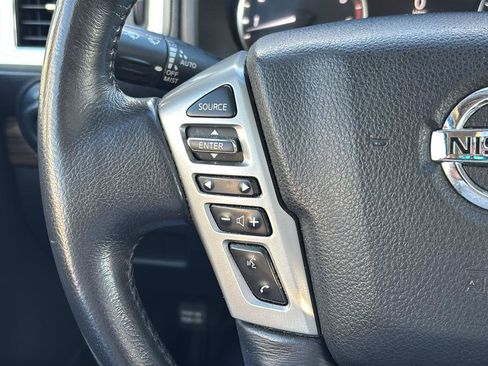 Used 2020 Nissan Titan SL w/ Moonroof Package image 26