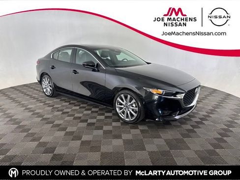 Used 2025 MAZDA MAZDA3 s FWD image 1