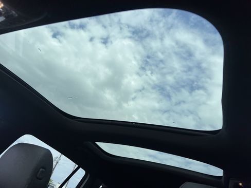 Used 2022 Mercedes-Benz GLB 250 image 27