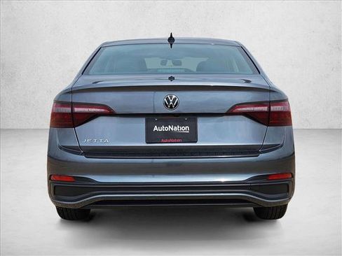 Used 2022 Volkswagen Jetta S FWD image 5