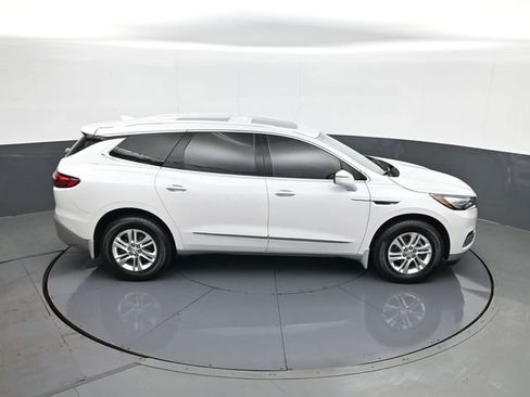 Used 2021 Buick Enclave Essence w/ Sound and Sites Package FWD image 17