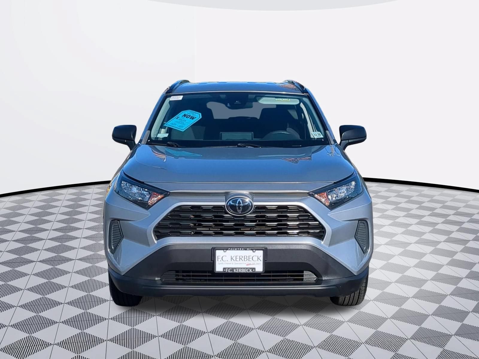 Used 2021 Toyota RAV4 LE AWD/4WD image 3