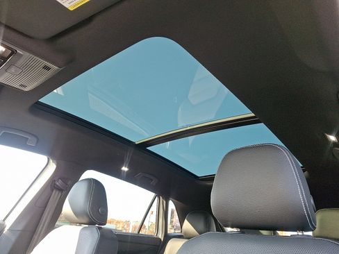 New 2026 Volkswagen Atlas Cross Sport SEL image 10