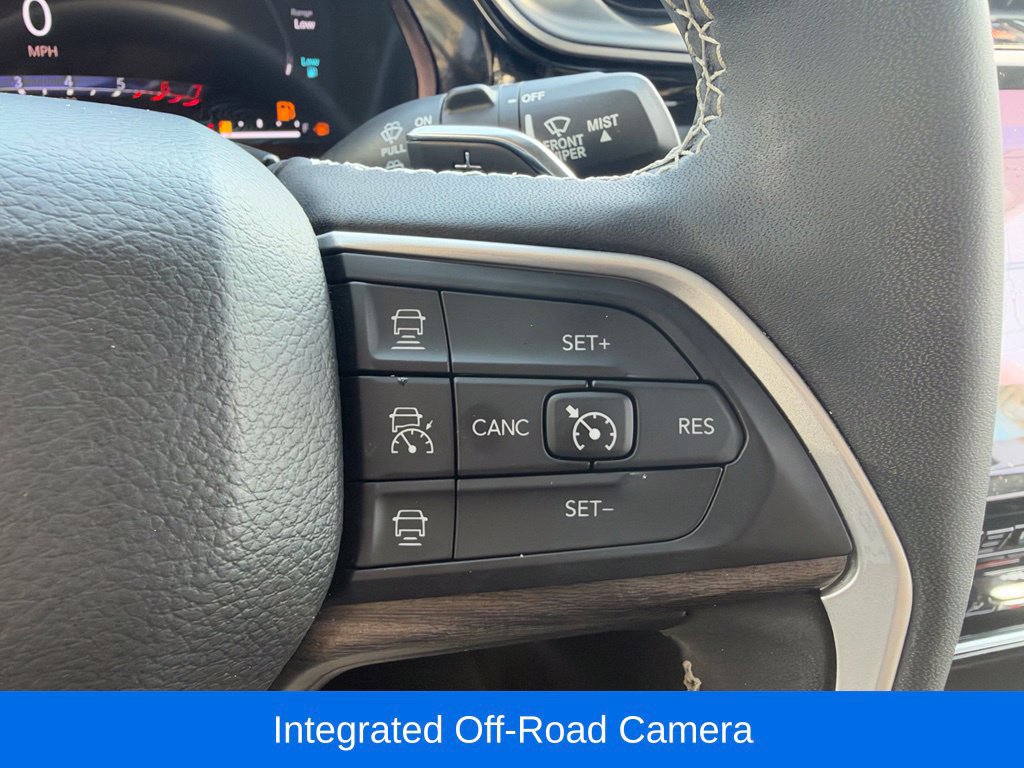 Used 2023 Jeep Grand Cherokee 4WD 4xe w/ Luxury Tech Group II image 24