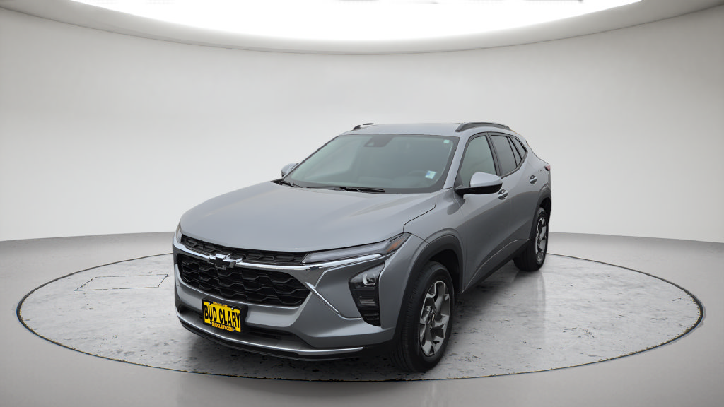 Used 2025 Chevrolet Trax LT w/ LT Convenience Package FWD image 13