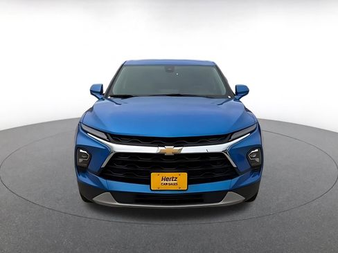 Used 2025 Chevrolet Blazer LT FWD image 4