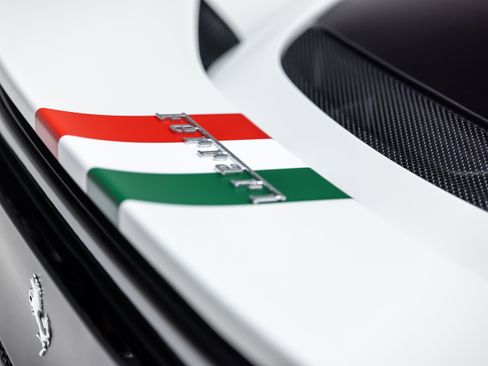 Used 2022 Ferrari 296 GTB RWD image 18
