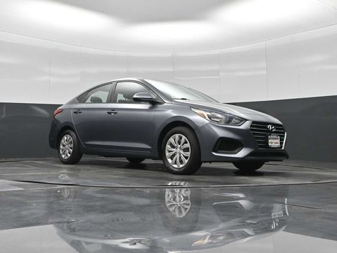 Used 2019 Hyundai Accent SE image 18