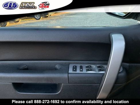 Used 2011 GMC Sierra 2500 SLE w/ SLE Preferred Package image 10