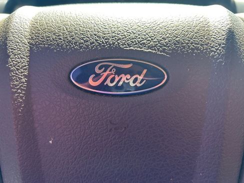 Used 2014 Ford F150 XLT image 17