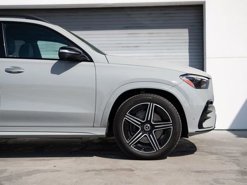 Used 2025 Mercedes-Benz GLE 450 4MATIC image 5