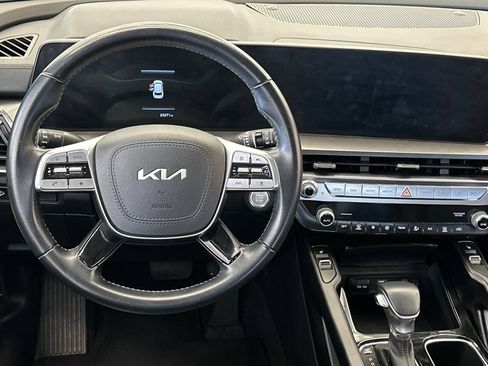 Used 2024 Kia Telluride S w/ S Sunroof Package FWD image 13