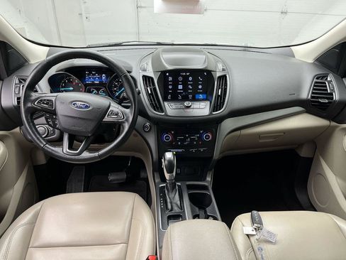 Used 2019 Ford Escape SEL AWD/4WD image 4