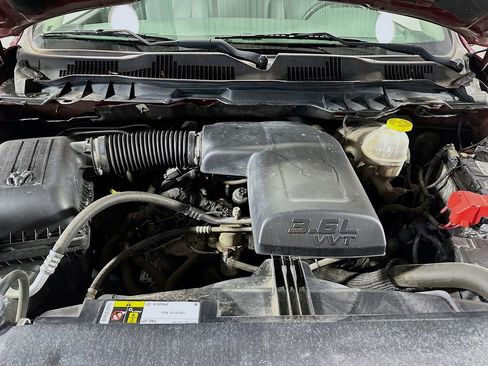 Used 2018 RAM 1500 Express w/ Express Value Package AWD/4WD image 28
