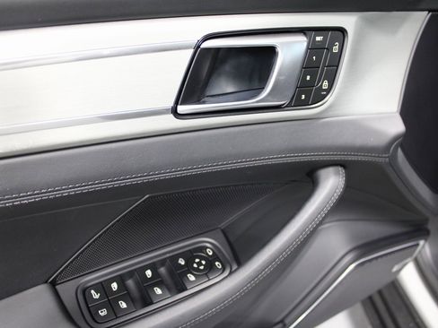 Used 2023 Porsche Panamera 4S image 29