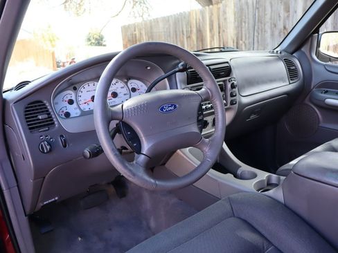 Used 2001 Ford Explorer Sport image 15
