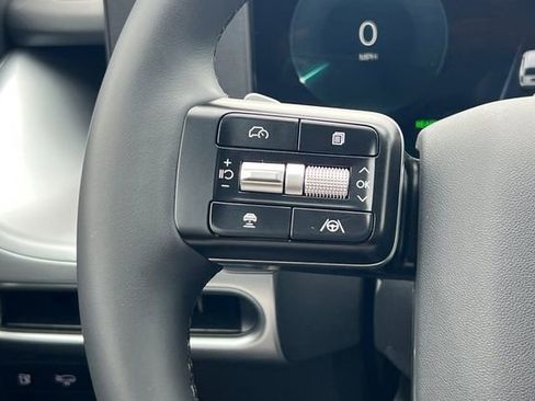 Certified 2026 Hyundai Ioniq 9 S RWD image 32