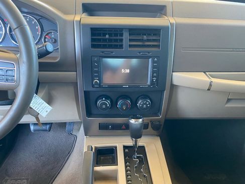 Used 2012 Jeep Liberty Sport w/ Popular Equipment Group RWD image 10