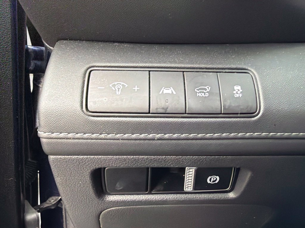 Used 2021 Hyundai Santa Fe Limited AWD/4WD image 13