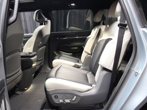 Used 2024 Kia EV9 GT-Line image 28