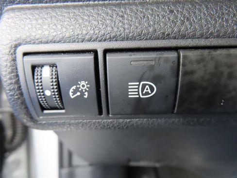 Used 2025 Toyota Corolla LE FWD image 18