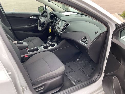 Used 2016 Chevrolet Cruze LT FWD image 39