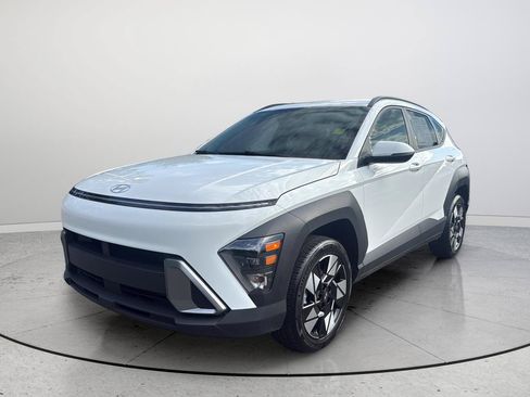 Used 2024 Hyundai Kona SEL AWD/4WD image 5
