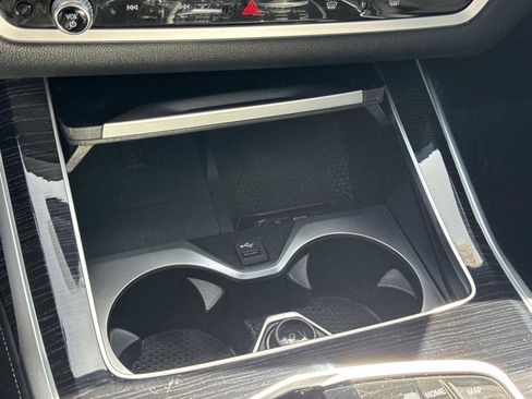 Certified 2024 BMW X7 xDrive40i w/ M Sport Package image 22