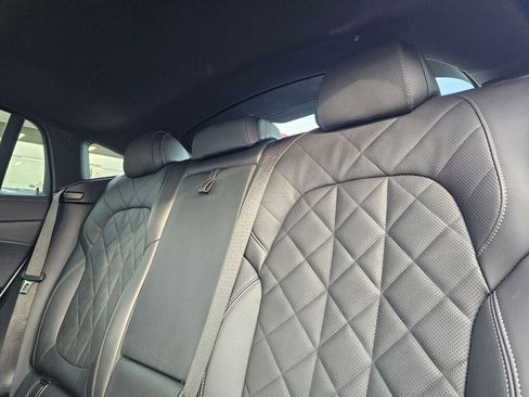 Used 2023 BMW X6 xDrive40i w/ M Sport Package image 19
