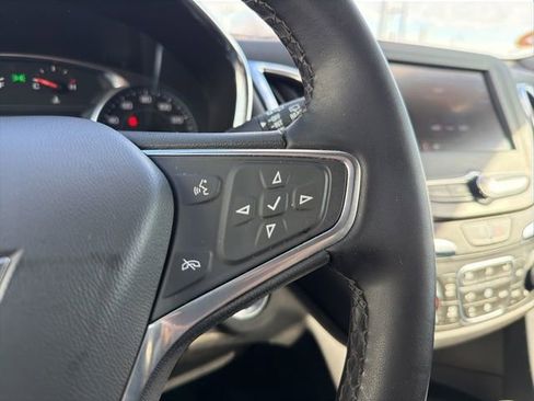 Used 2024 Chevrolet Equinox LT FWD image 37