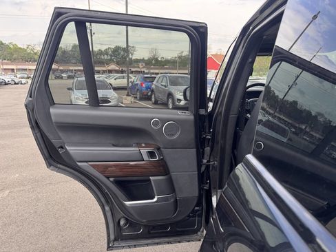 Used 2016 Land Rover Range Rover Autobiography image 15