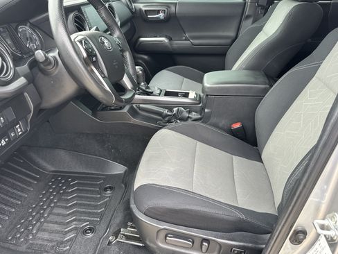 Used 2023 Toyota Tacoma TRD Off-Road RWD image 10
