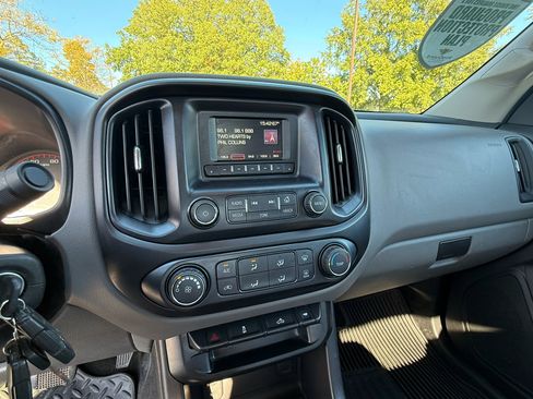 Used 2016 GMC Canyon W/T w/ Convenience Package image 10