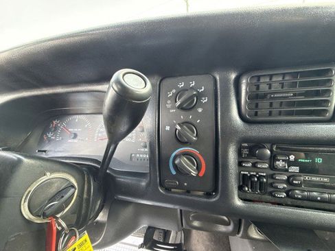 Used 2000 Dodge Ram 2500 Truck Truck Pickup Truck image 16