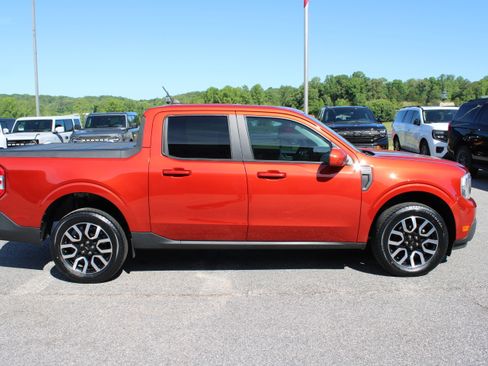 Used 2022 Ford Maverick Lariat w/ Lariat Luxury Package FWD image 5